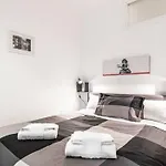 enJoy Home - Piccolo studio davanti al Teatro
